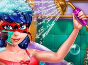 Pregnant Dotted Girl Spa