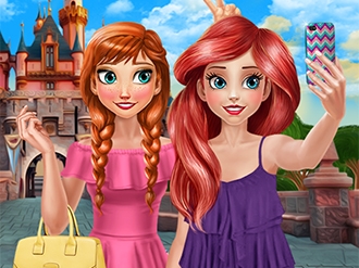 BFF Selfie Time