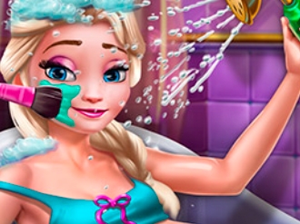 Pregnant Elsa Bath Care