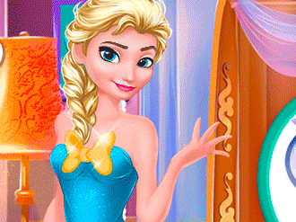 Elsa's Secret Wardrobe