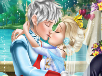 Ice Queen Amazing Wedding Kiss