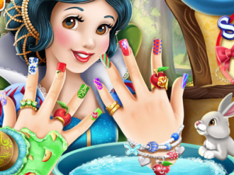 Snow White Nails Makeover